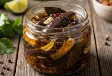 طرز تهیه ترشی بادمجان ساده با پوست؛ فوری و خوشمزه