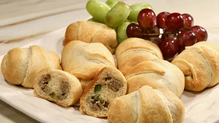 نکات و فوت‌وفن های طرز تهیه کروسان سوسیس