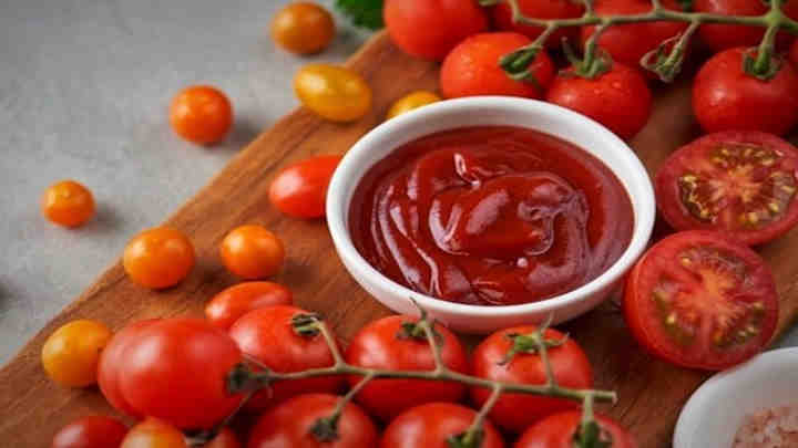 نکات و فوت‌فن های جلوگیری از کپک و تیرگی رب گوجه فرنگی