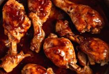 طرز تهیه مرغ با نوشابه؛ راز مرغ خوش‌رنگ با سس کاراملی