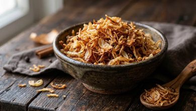 طرز تهیه پیاز داغ مجلسی و کریسپی؛ ترد و طلایی