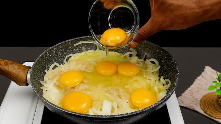 نکات و فوت‌وفن های طرز تهیه نیمرو پیاز