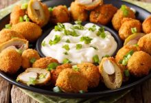 طرز تهیه زیتون سوخاری شکم پر؛ پیش ‌غذای ترد و خوشمزه به سبک رستوران‌ها