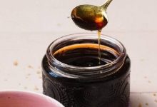 طرز تهیه شیره انگور خانگی؛ فوت‌وفن غلیظ و خوش‌رنگ شدن