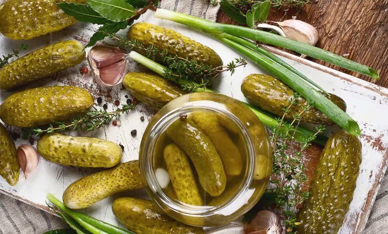 سبزیجات خیارشور چیست؟ بهترین سبزیها برای خیارشور خانگی